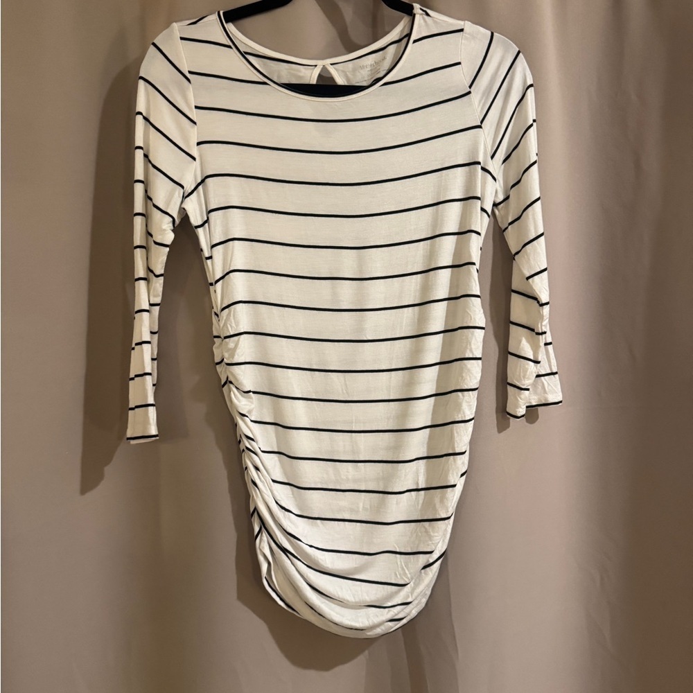 Motherhood Black and White Striped 3/4 Sleeve Top